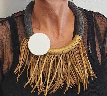 Gold|White spot | Necklace